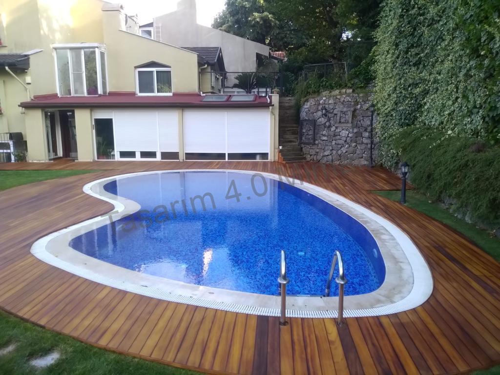 Havuz Kenarı Acarkent İroko