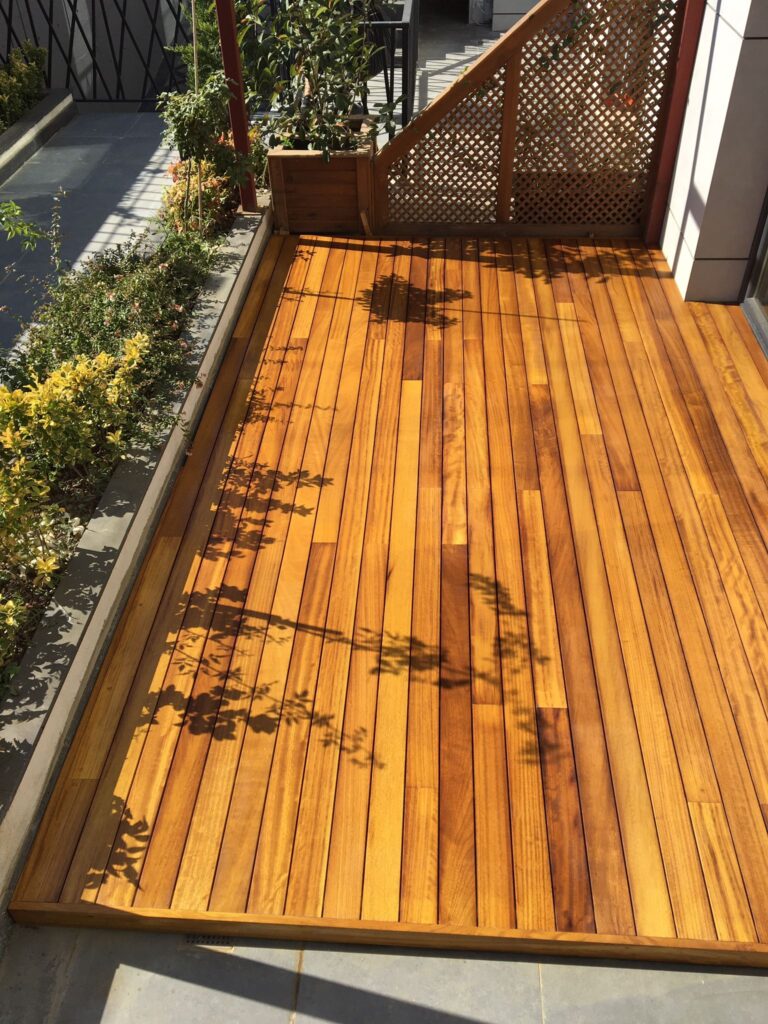 Marmaris Ahşap Deck Uygulaması. İroko deck zemin